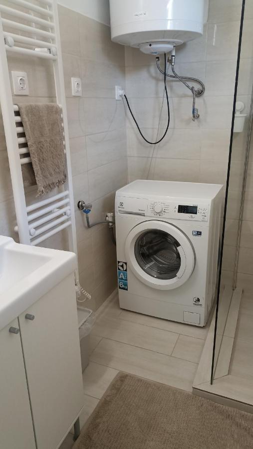Süni apartman Ordacsehi Exterior foto