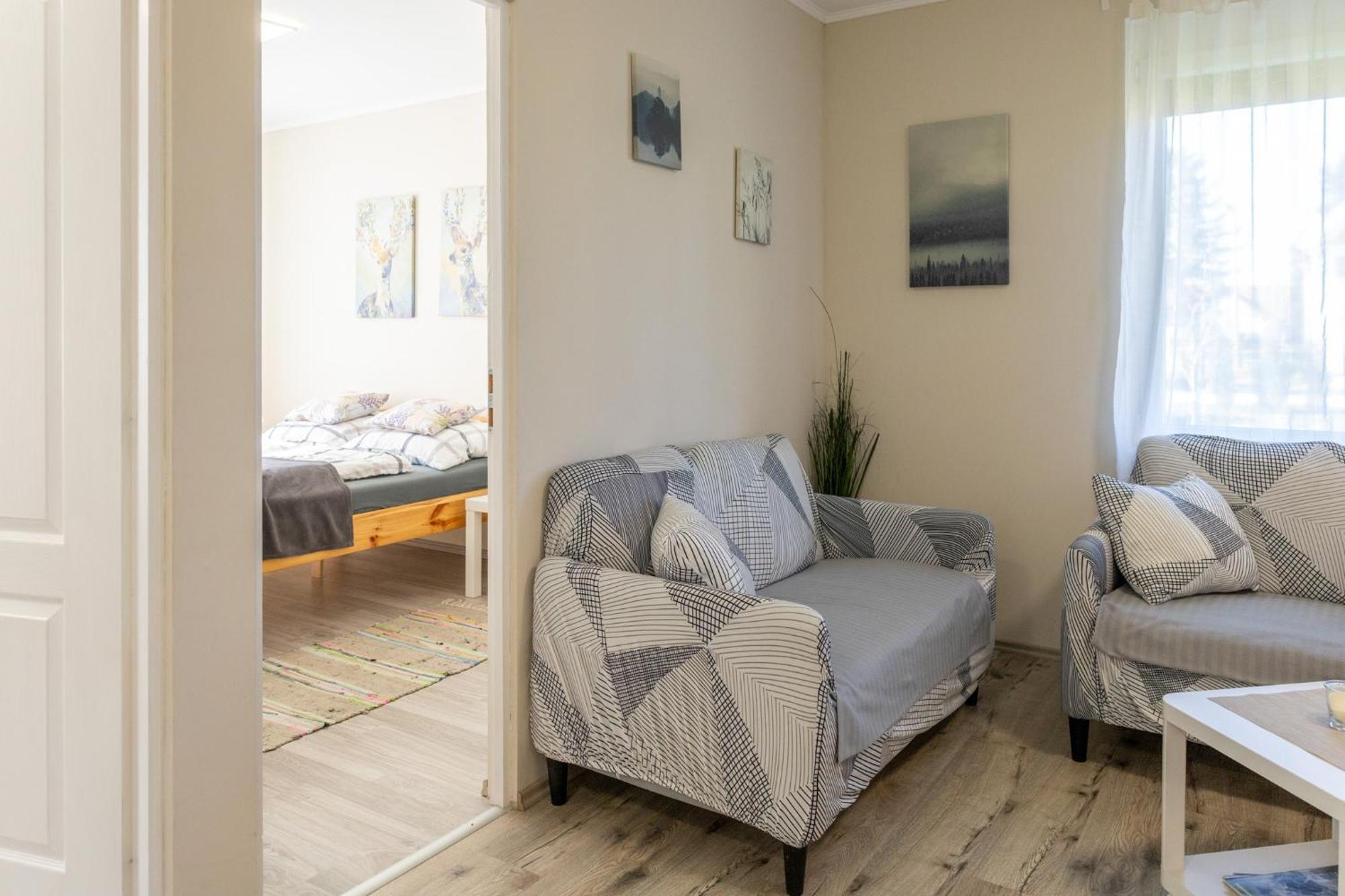 Süni apartman Ordacsehi Exterior foto
